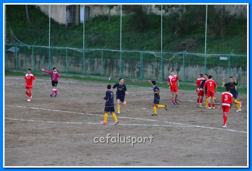 121128 coll_jun 100_tn.jpg